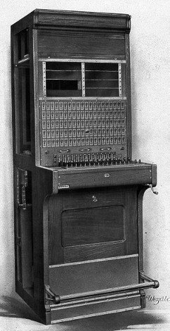 768.jpg (11731 bytes)