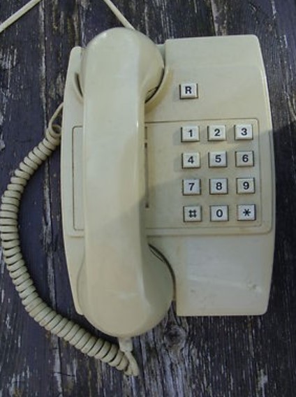 BT Statesman 9040R Push Button Burgundy Red  Telephone. 