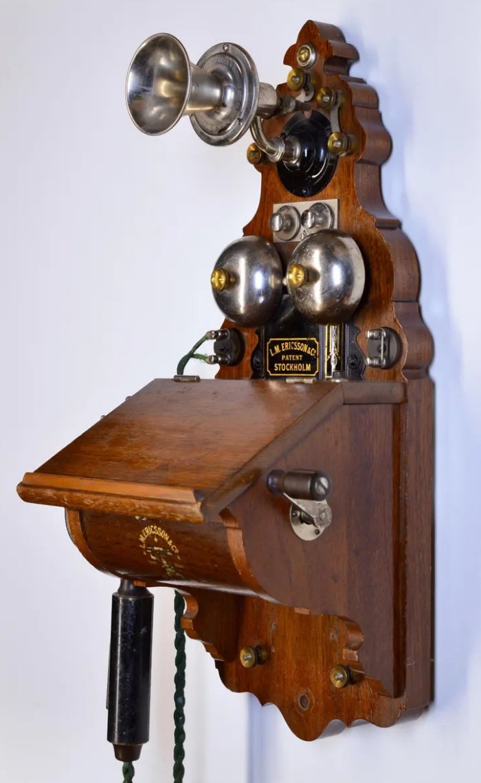 305.jpg (11847 bytes)