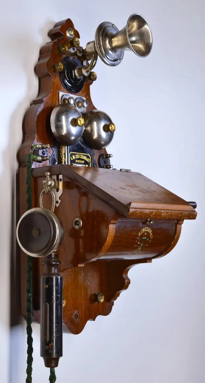 305.jpg (11847 bytes)