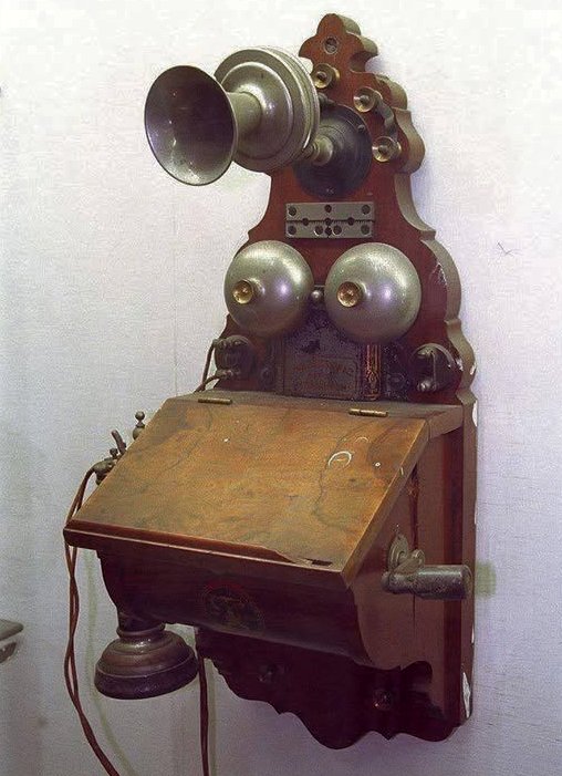 305.jpg (11847 bytes)