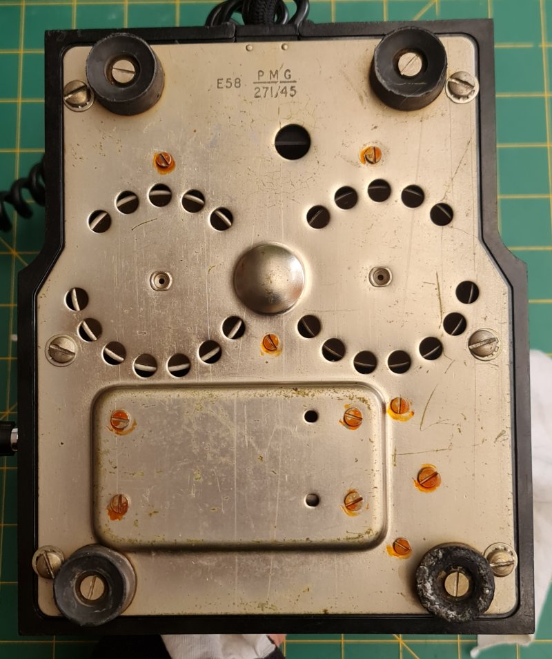 n2140a.jpg (12604 bytes)