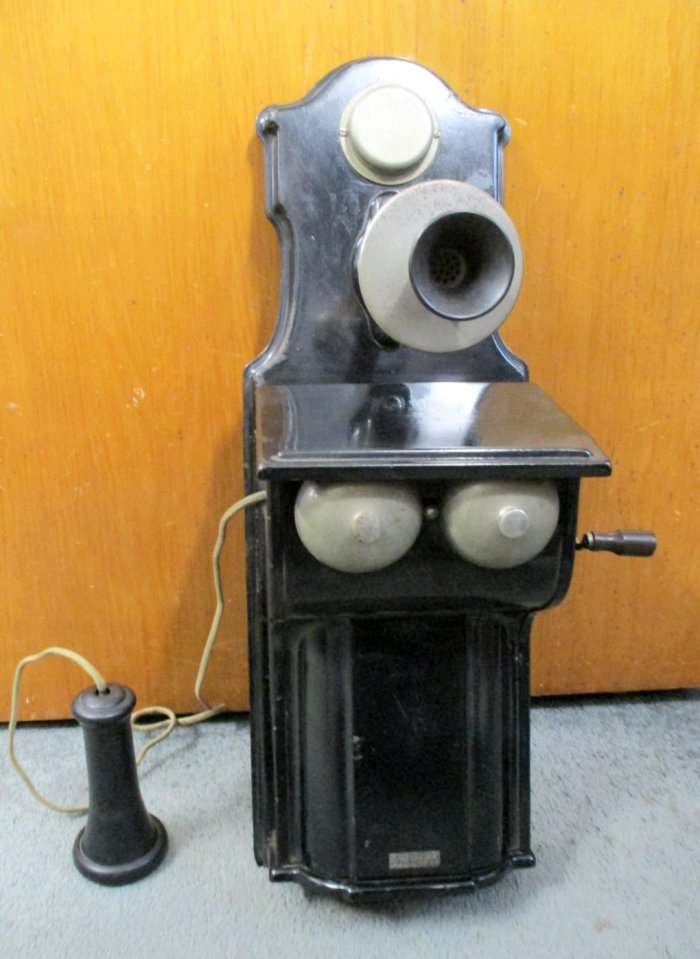 n2800.jpg (8934 bytes)